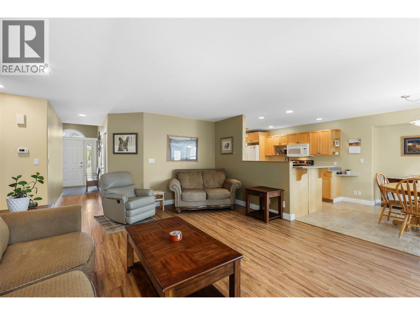Photo 16 of 625 Mccurrach Place, Kamloops BC