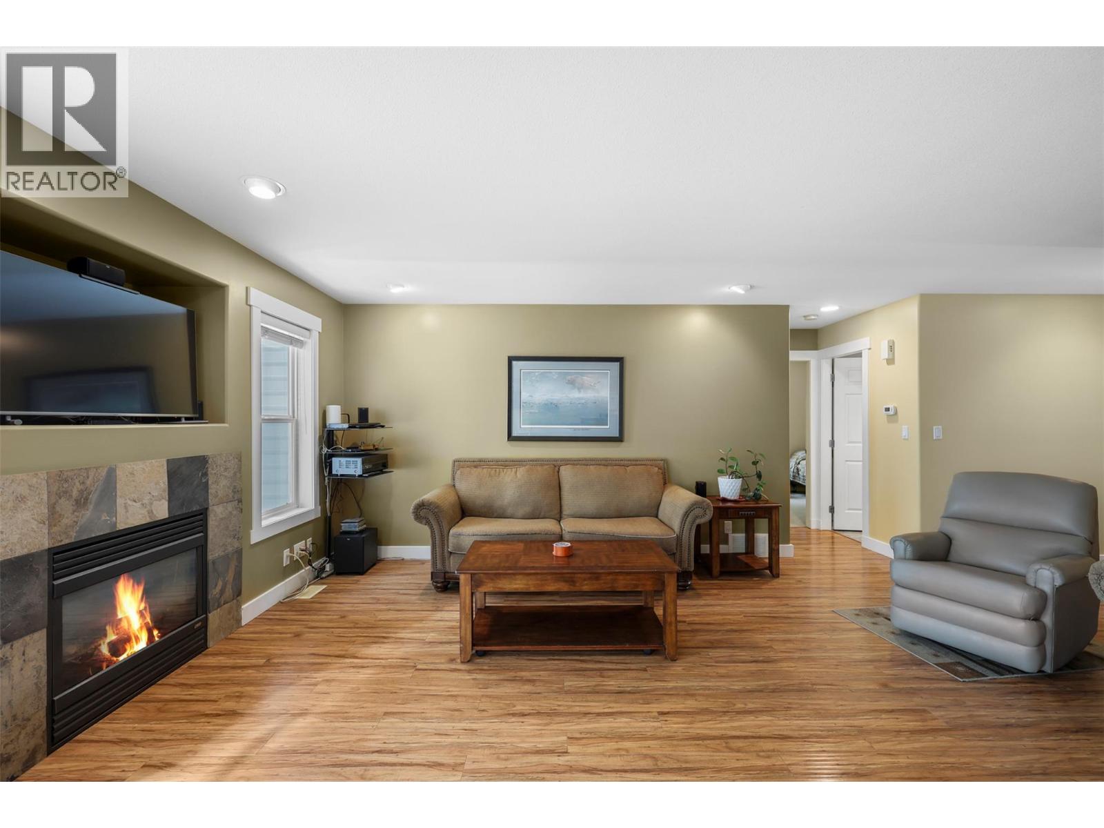 Photo 7 of 625 Mccurrach Place, Kamloops BC