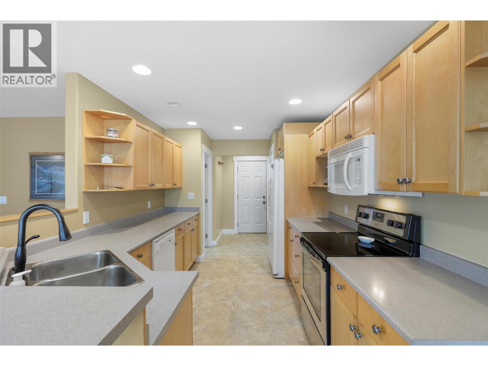Photo 30 of 625 Mccurrach Place, Kamloops BC