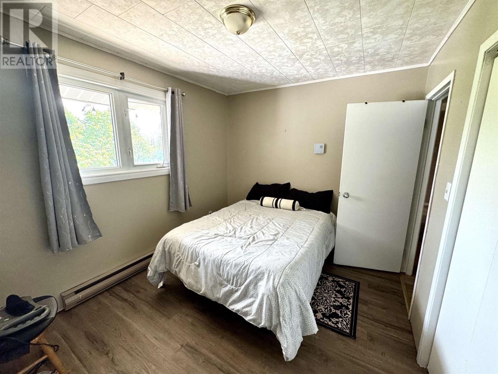 Photo 22 of 109 Regina Cres, Wawa ON