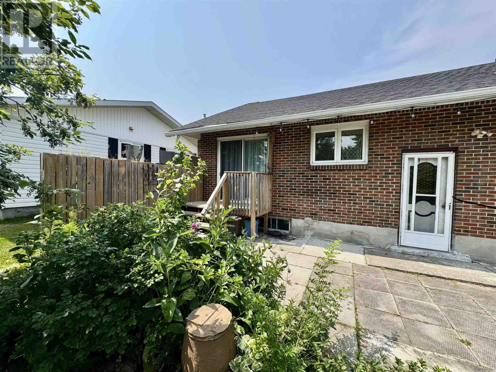Photo 21 of 109 Regina Cres, Wawa ON