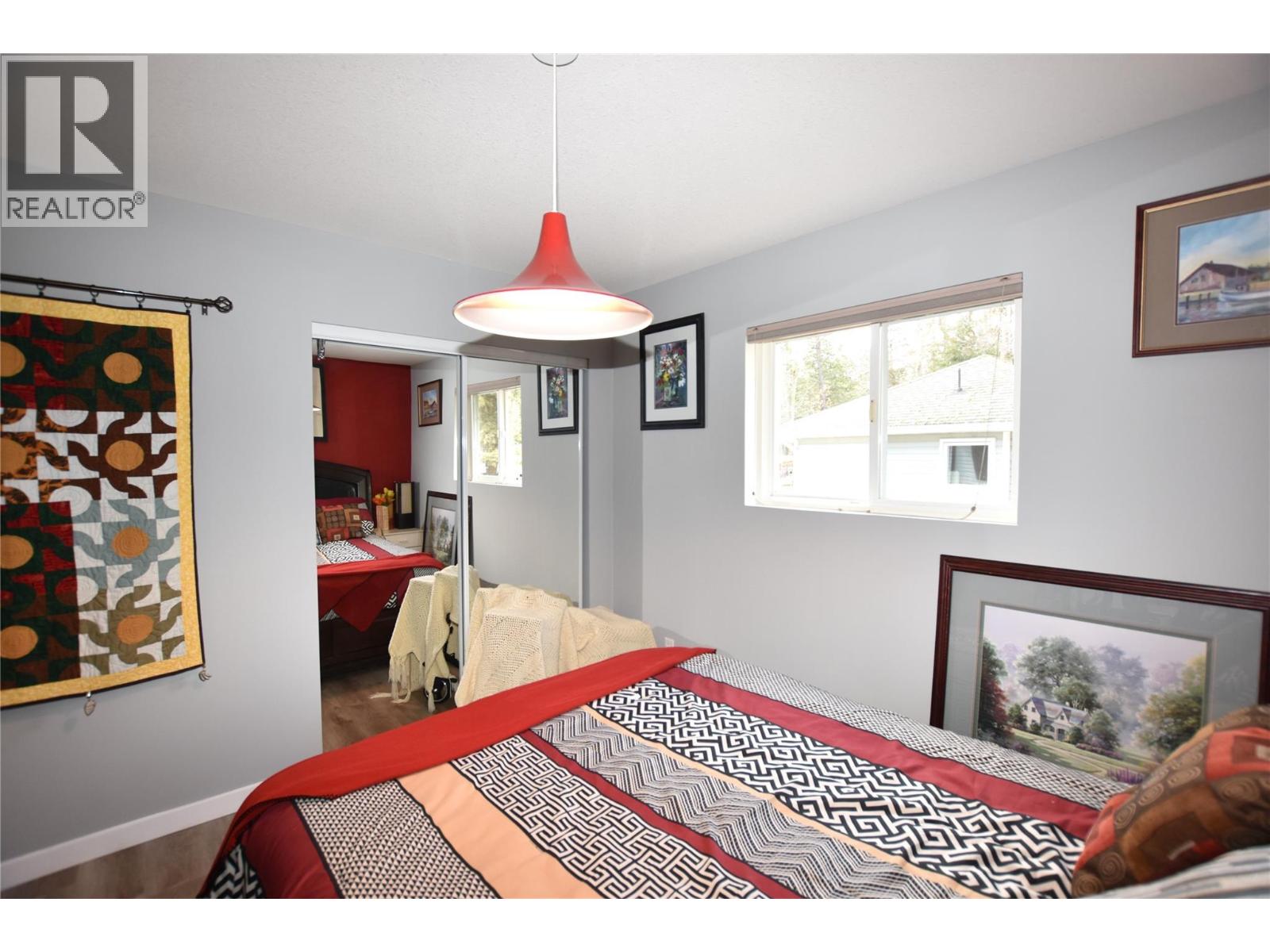  145 Falcon Avenue, Vernon
