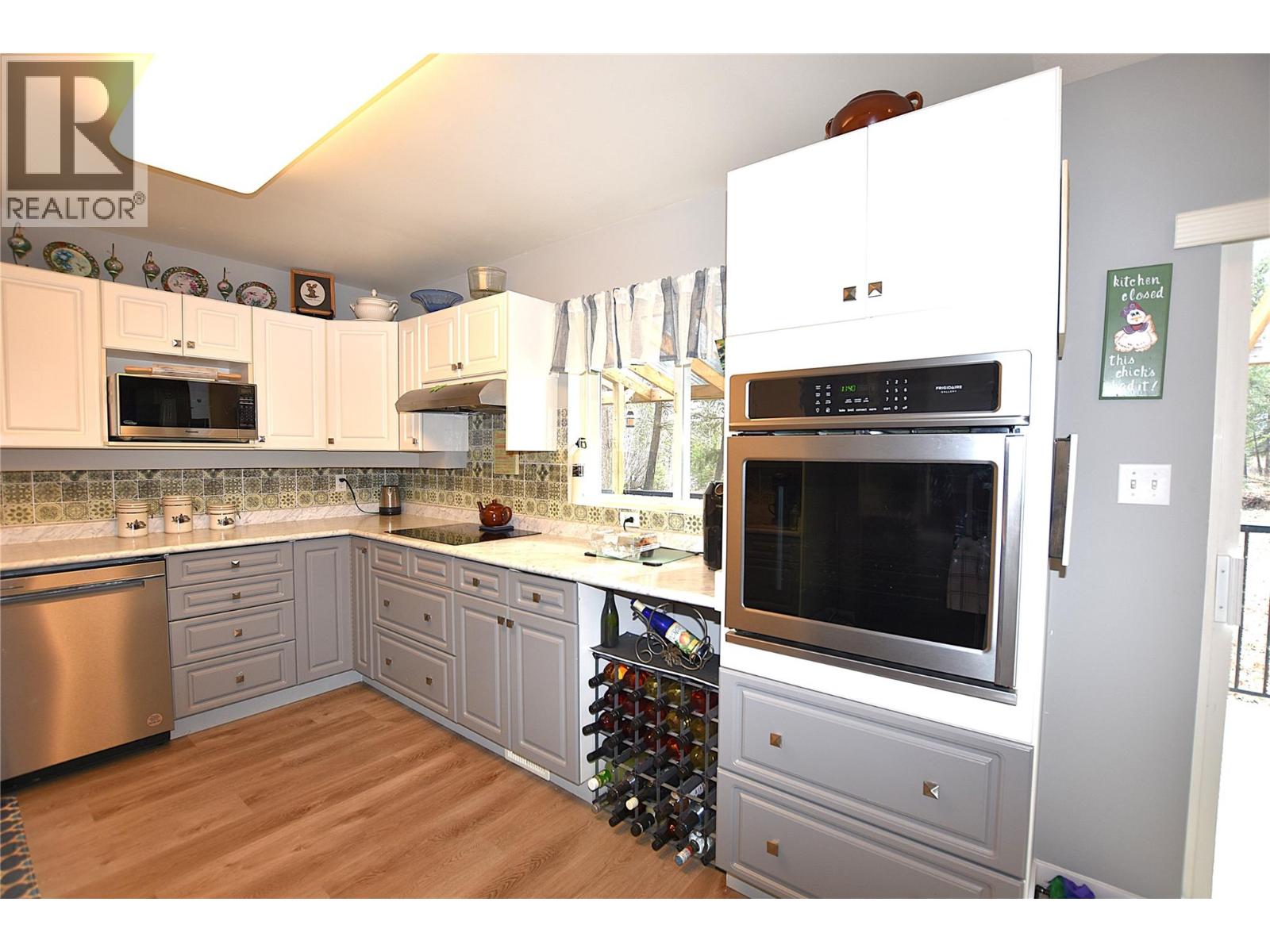  145 Falcon Avenue, Vernon