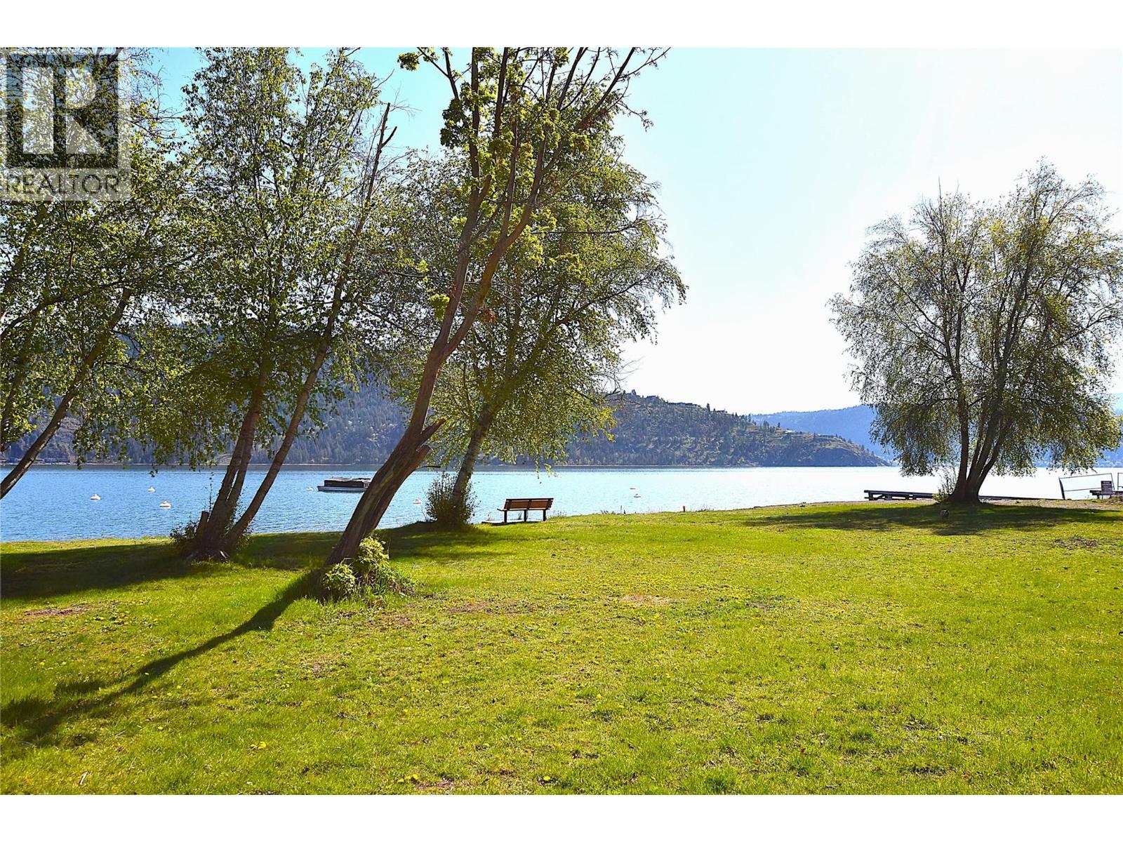  145 Falcon Avenue, Vernon