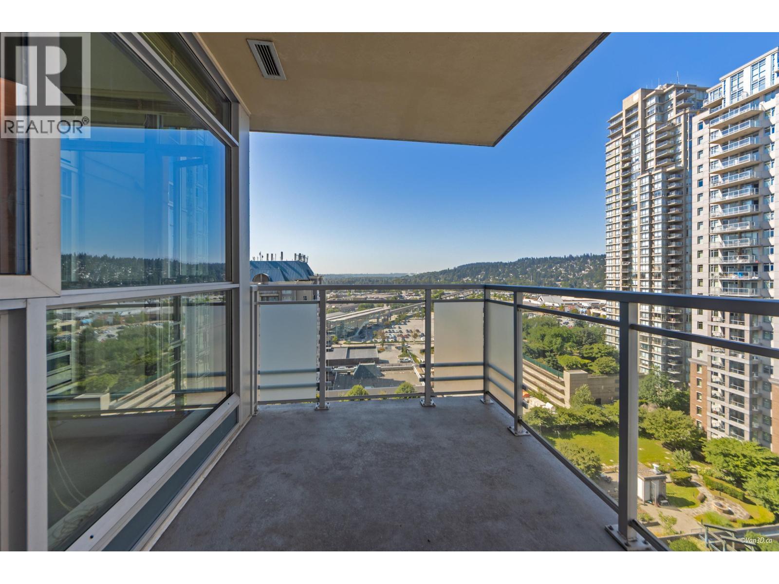 Photo 12 of 1709 3008 Glen Drive, Coquitlam BC