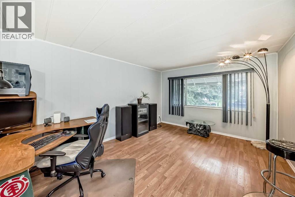 Photo 33 of 270 3223 83 Street Nw, Calgary AB