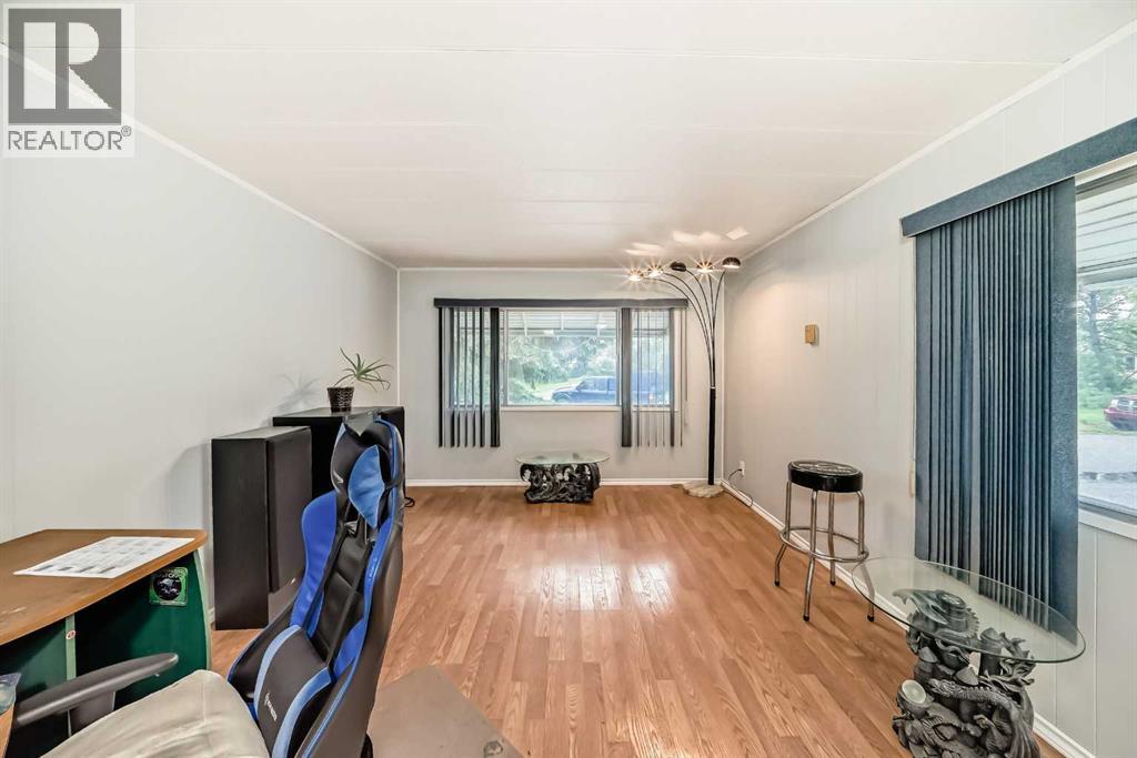 Photo 32 of 270 3223 83 Street Nw, Calgary AB