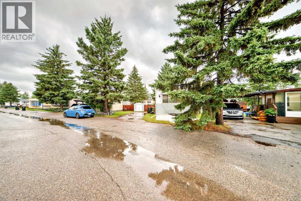Photo 25 of 270 3223 83 Street Nw, Calgary AB