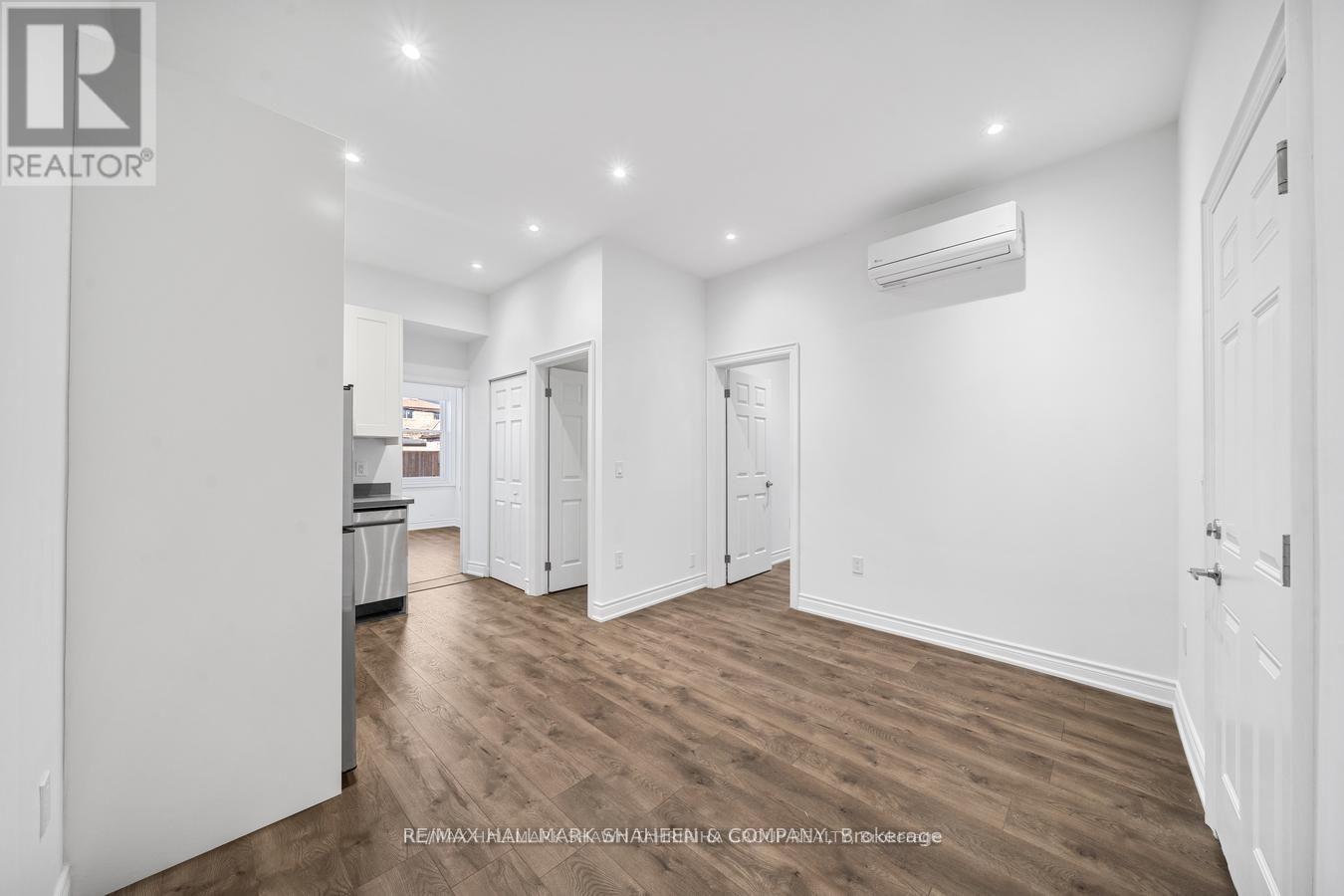 Photo 5 of A 208 Dovercourt Road, Toronto ON