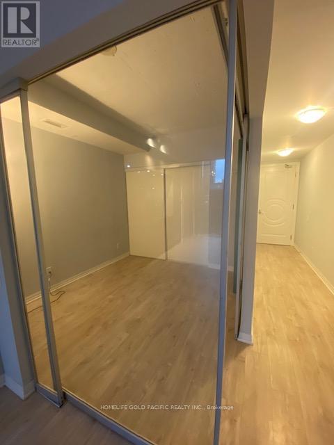 Photo 8 of 1114 88 Blue Jays Way, Toronto ON