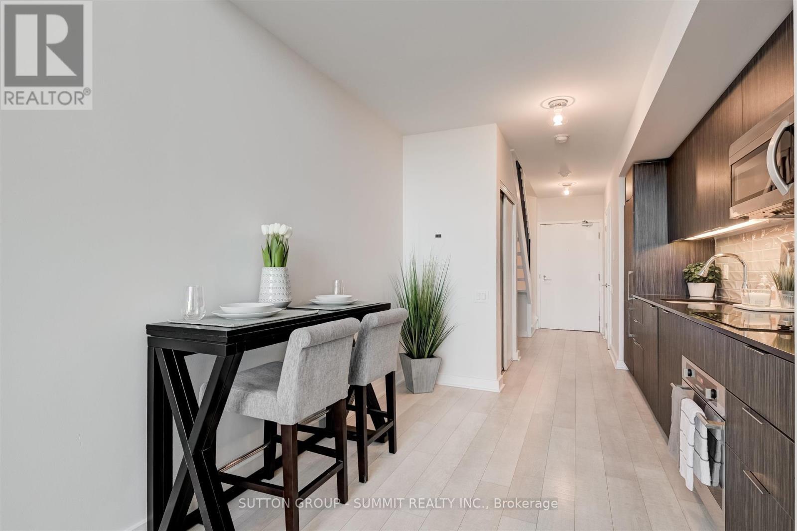 Photo 13 of 505 5 Hanna Avenue, Toronto ON