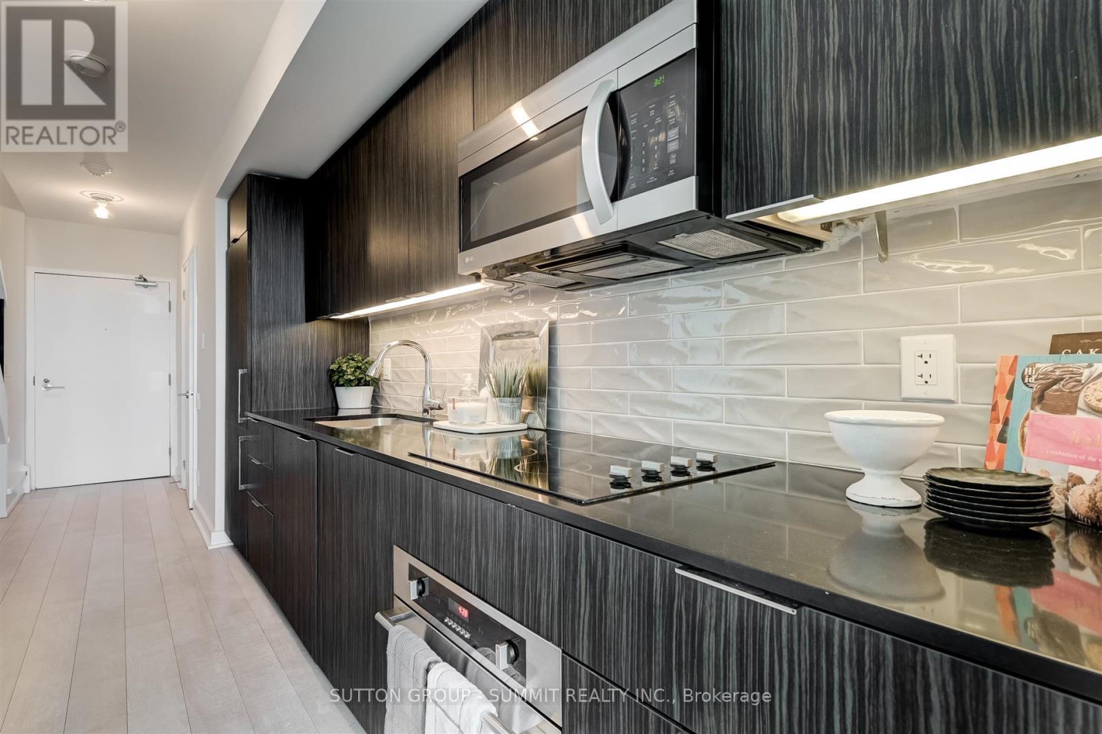 Photo 5 of 505 5 Hanna Avenue, Toronto ON