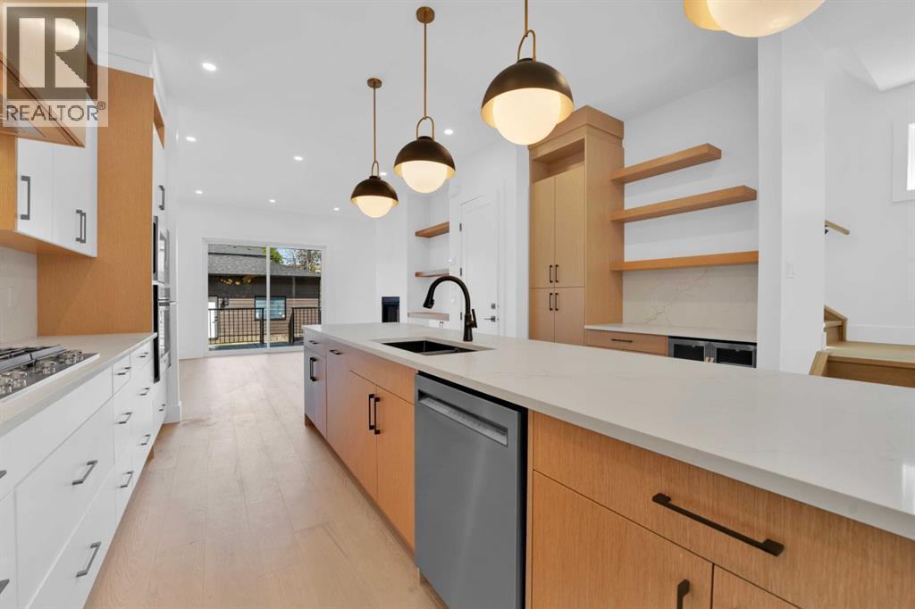 Photo 16 of 432 23 Avenue Nw, Calgary AB