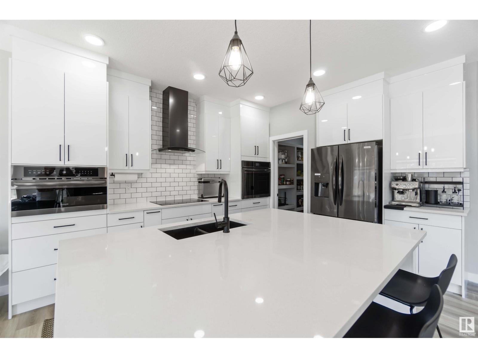 Photo 17 of 1705 Enright Link Li Nw, Edmonton AB