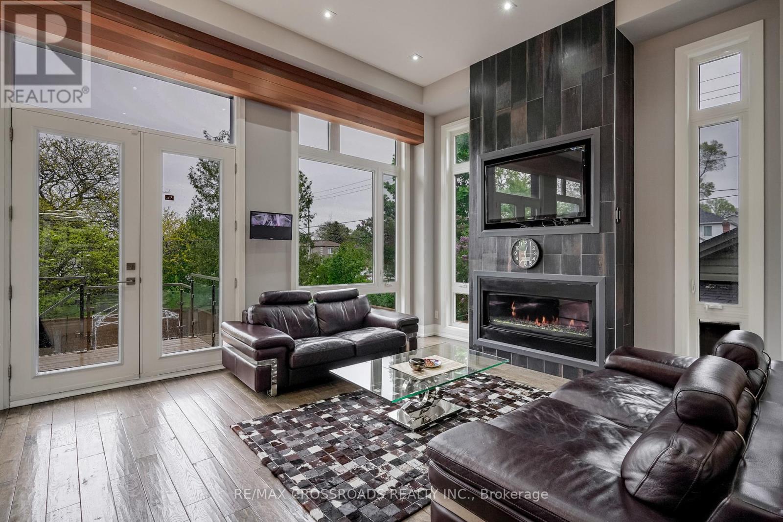 Photo 6 of 1 A Roblin Avenue, Toronto ON