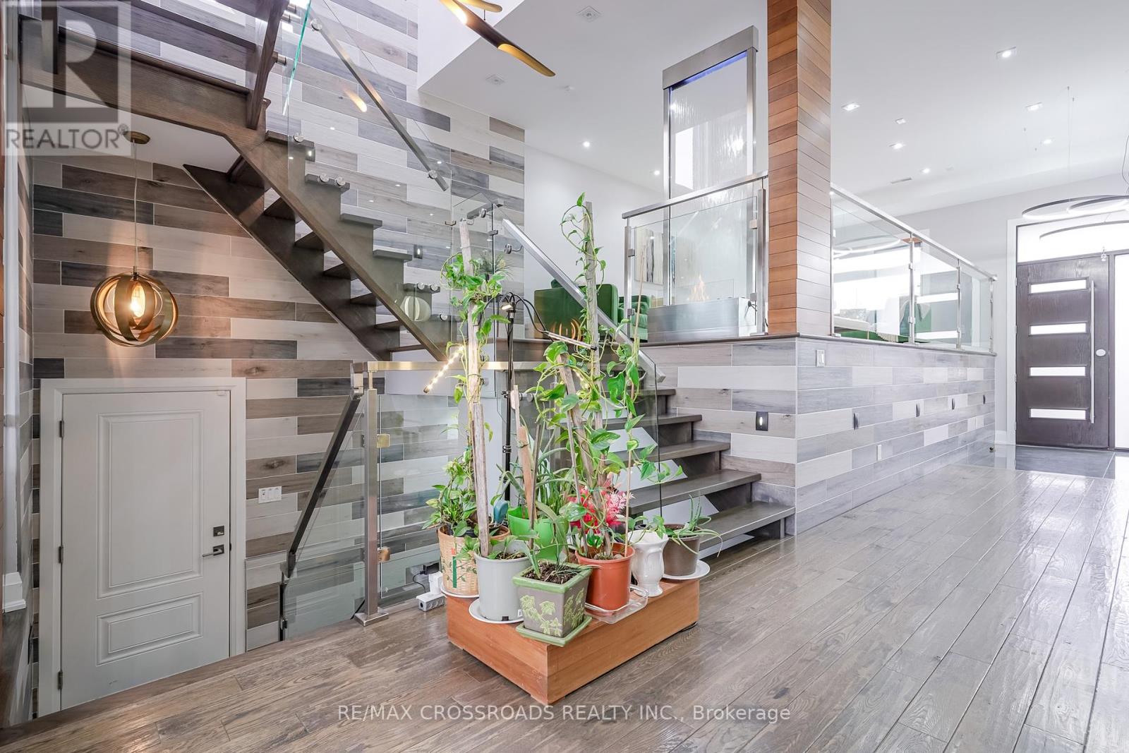 Photo 26 of 1 A Roblin Avenue, Toronto ON