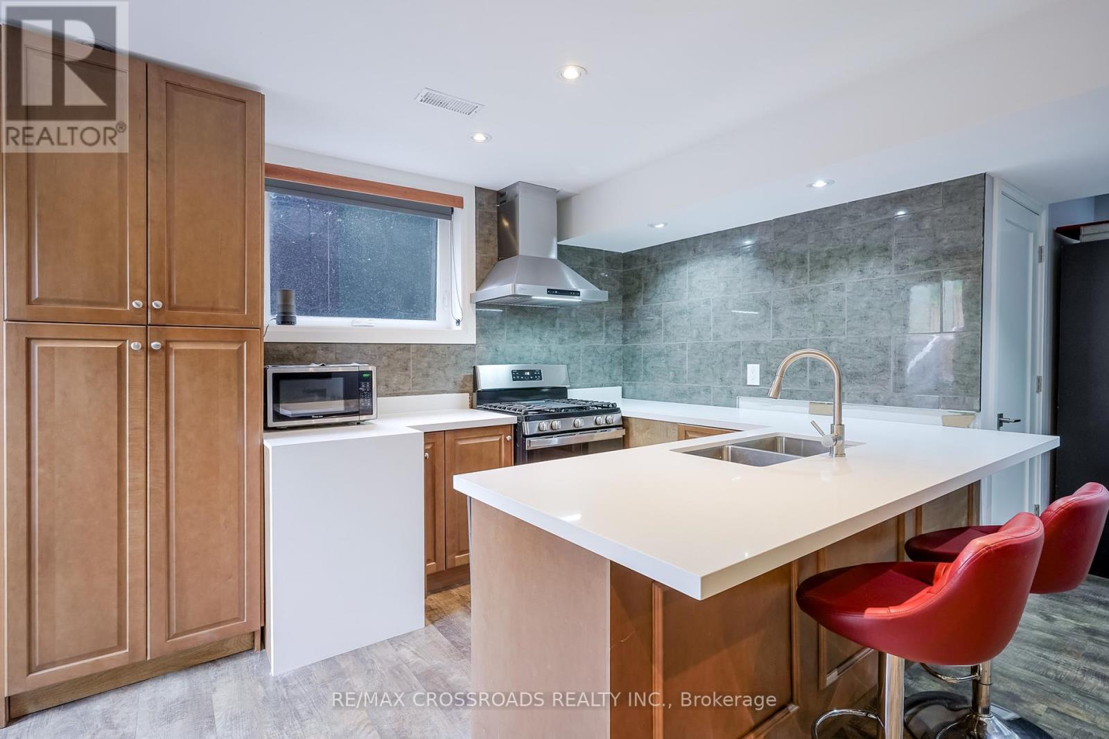Photo 3 of 1 A Roblin Avenue, Toronto ON