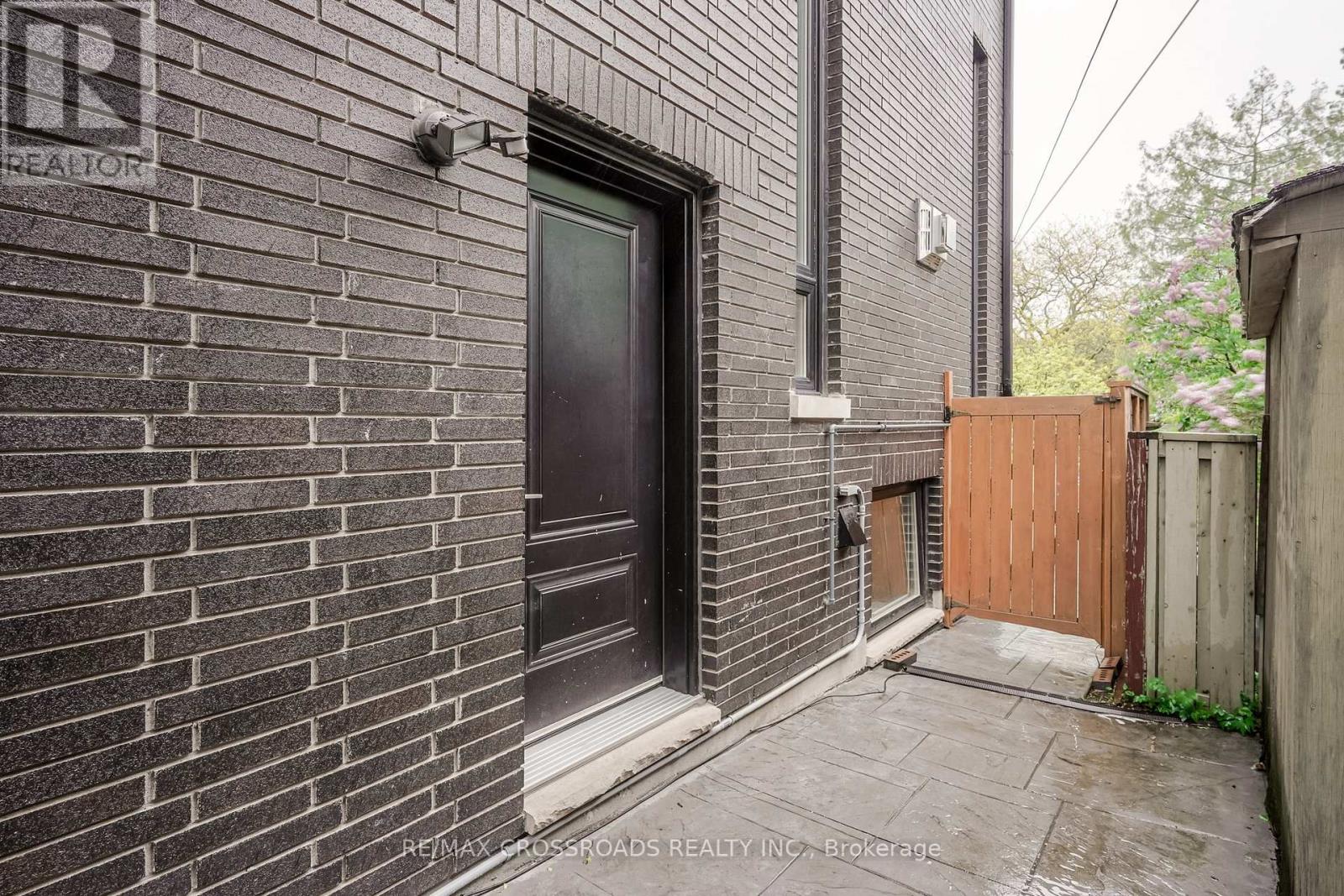 Photo 24 of 1 A Roblin Avenue, Toronto ON