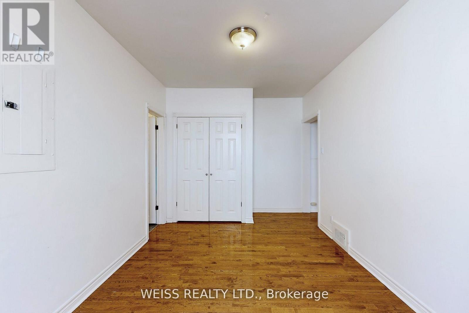 Photo 22 of Upper 2468 Danforth Avenue, Toronto ON