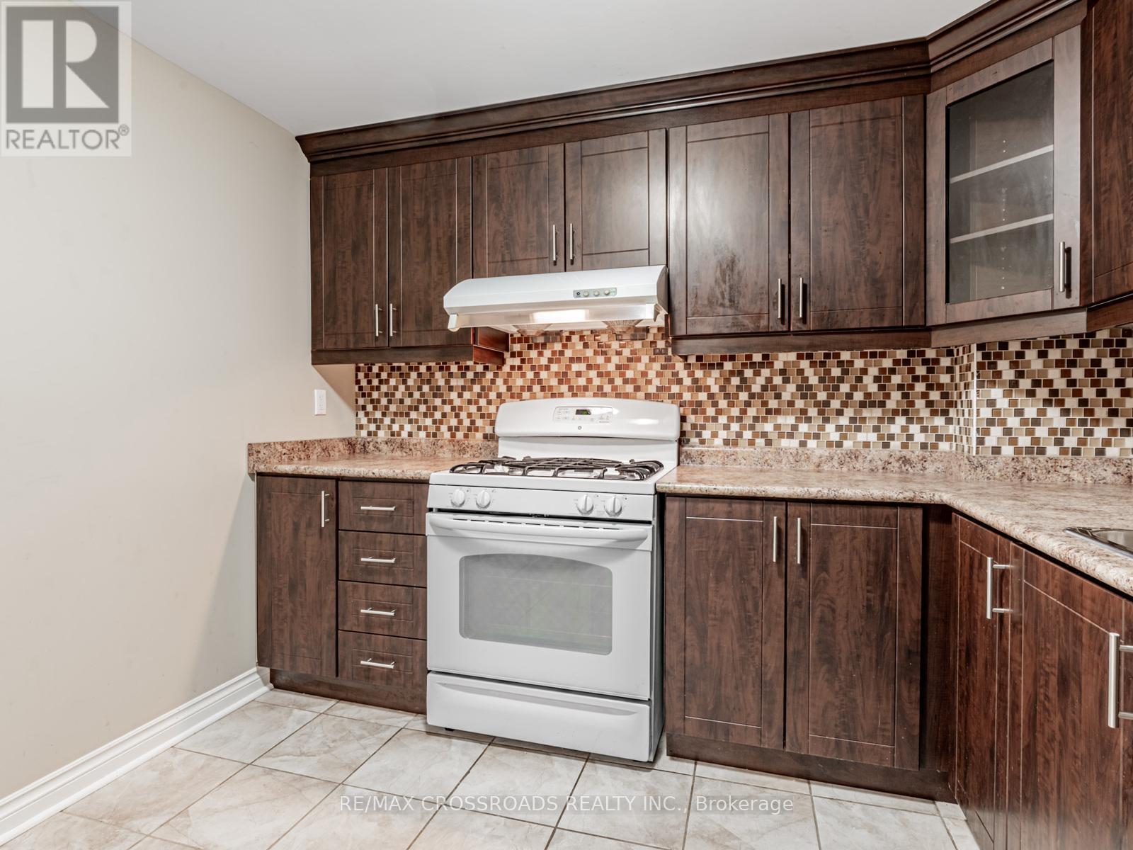 Photo 12 of 1373 Wallig Avenue, Oshawa ON