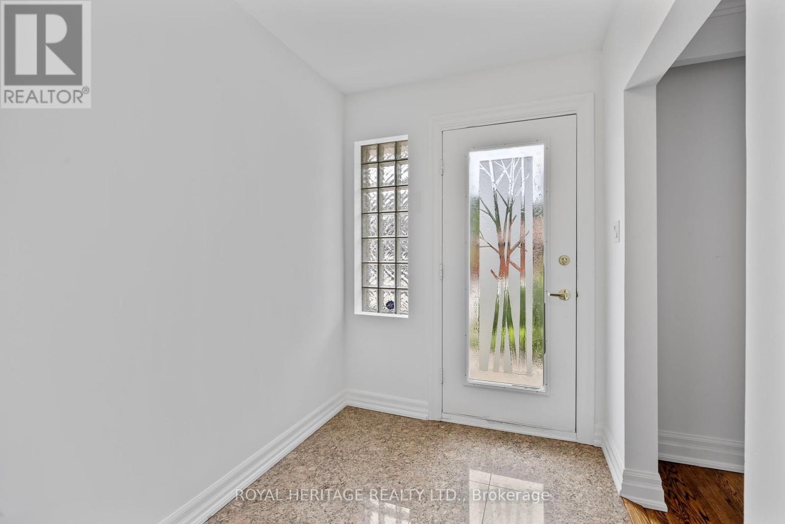 Photo 25 of 32 Beath Street, Toronto ON