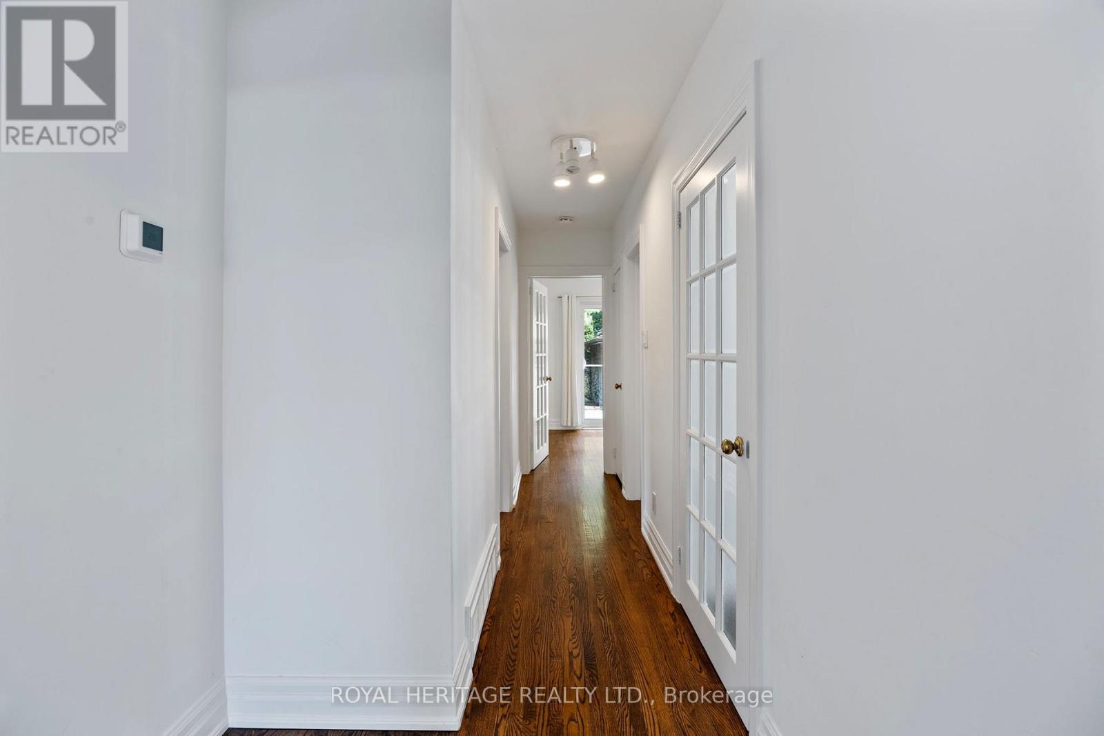 Photo 12 of 32 Beath Street, Toronto ON