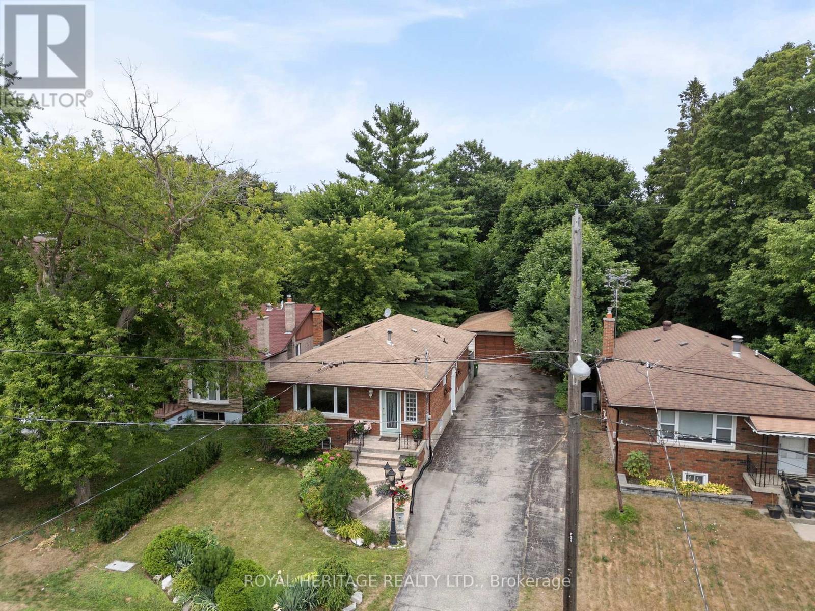 Photo 34 of 32 Beath Street, Toronto ON