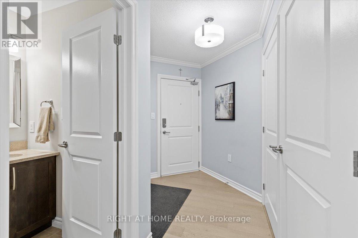 Photo 8 of 202 141 Potts Private, Ottawa ON