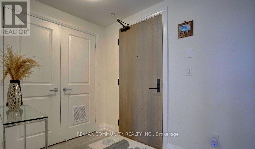 Photo 2 of 305 9700 Ninth Line, Markham ON