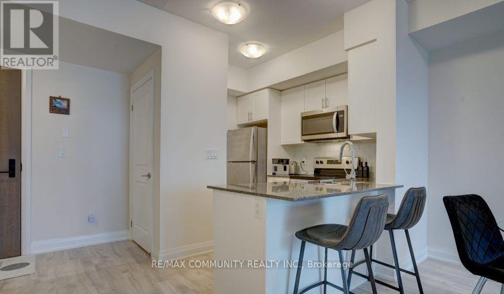 Photo 4 of 305 9700 Ninth Line, Markham ON