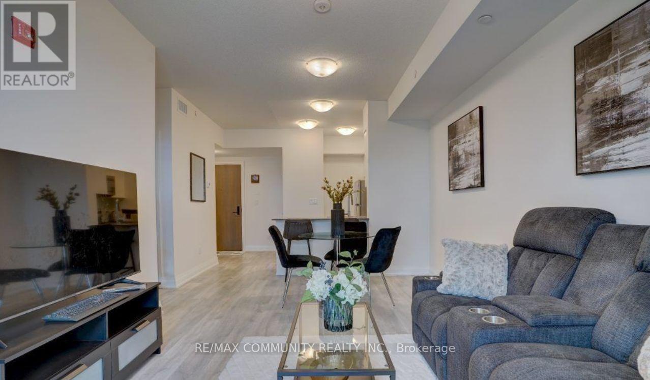 Photo 7 of 305 9700 Ninth Line, Markham ON