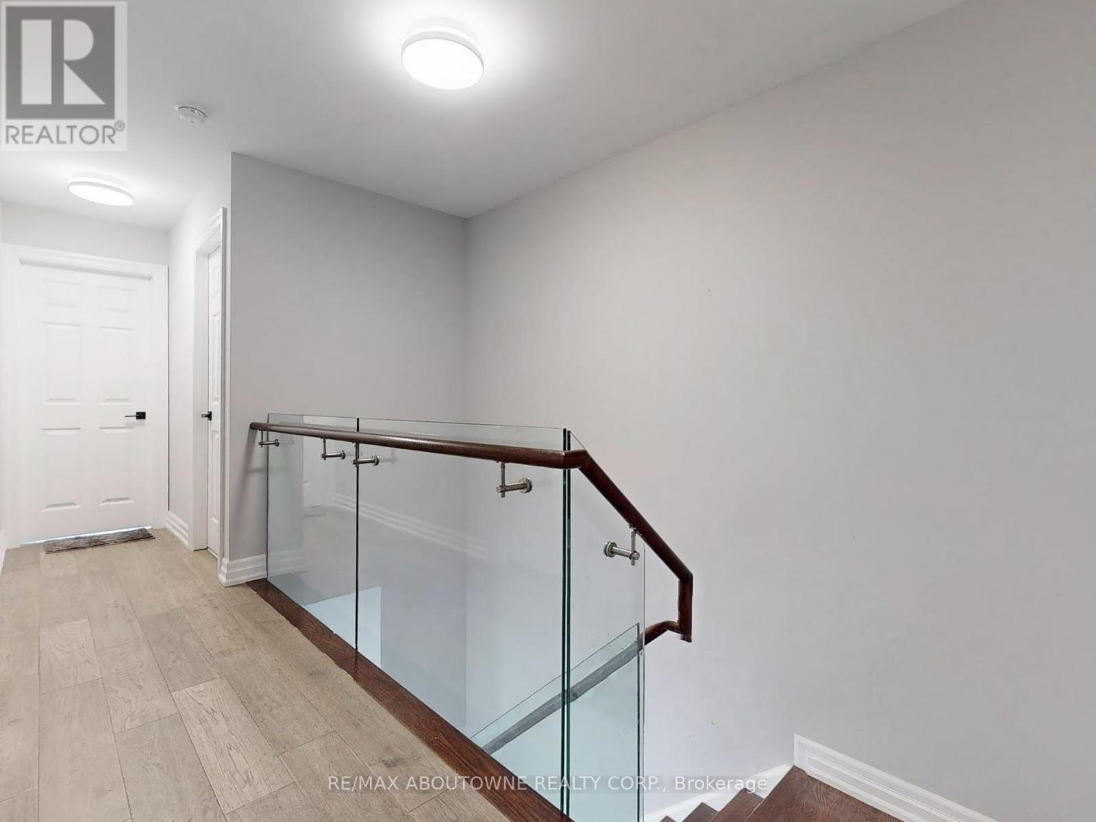 Photo 19 of 44 Craddock Street, Vaughan ON