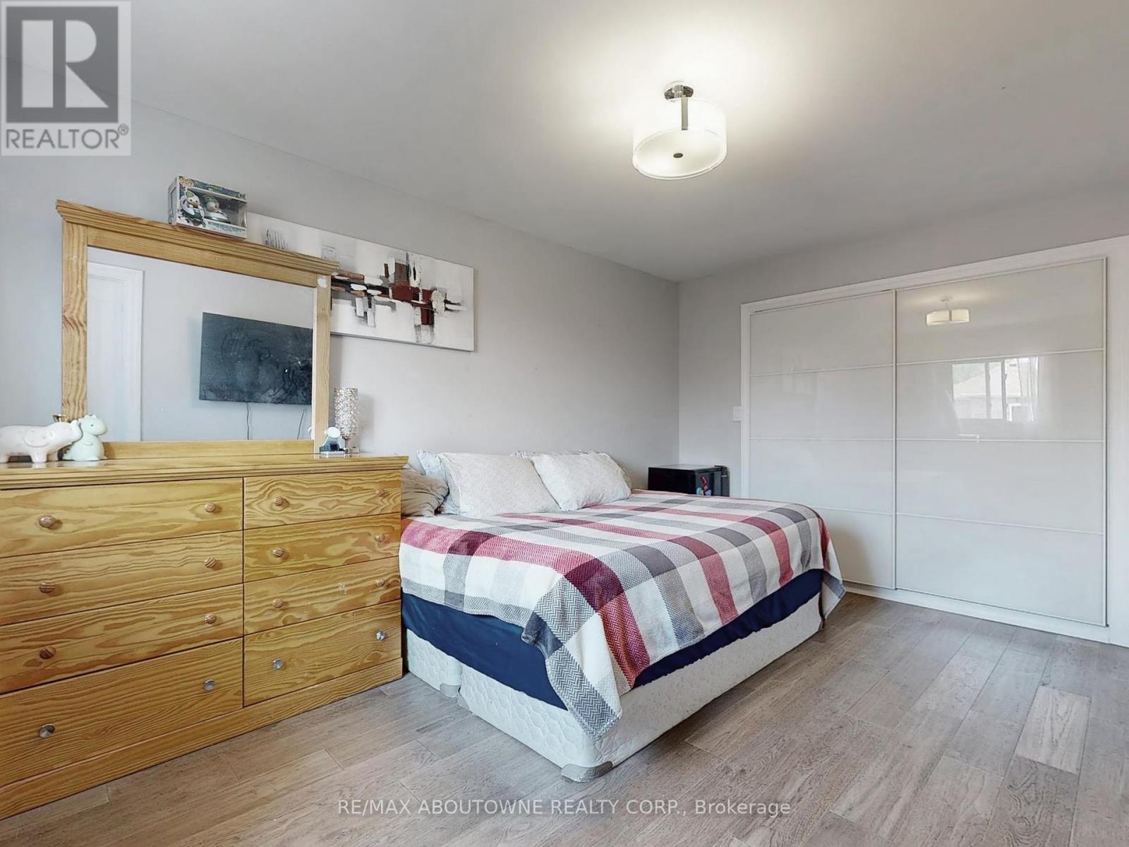 Photo 16 of 44 Craddock Street, Vaughan ON