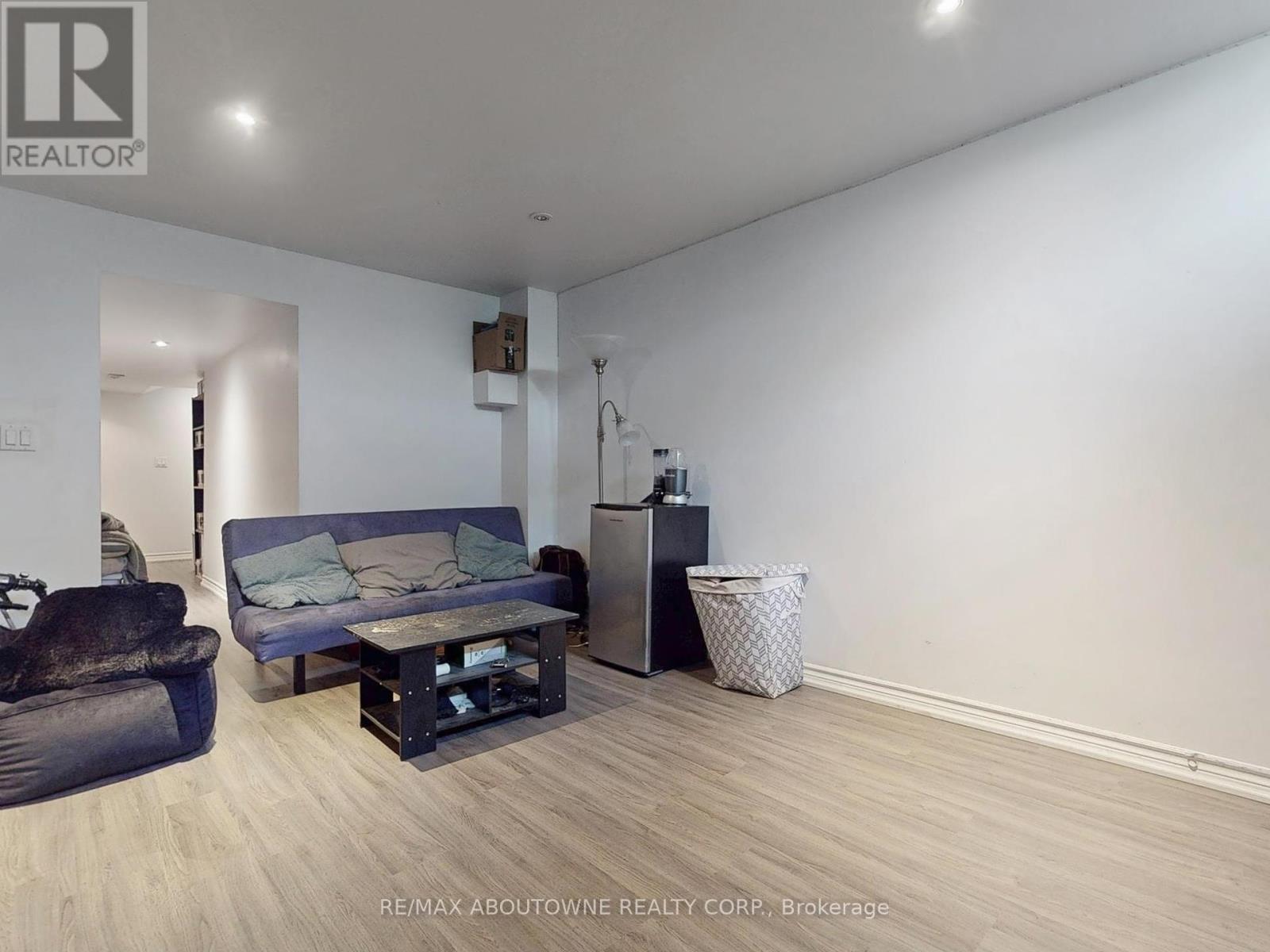 Photo 13 of 44 Craddock Street, Vaughan ON