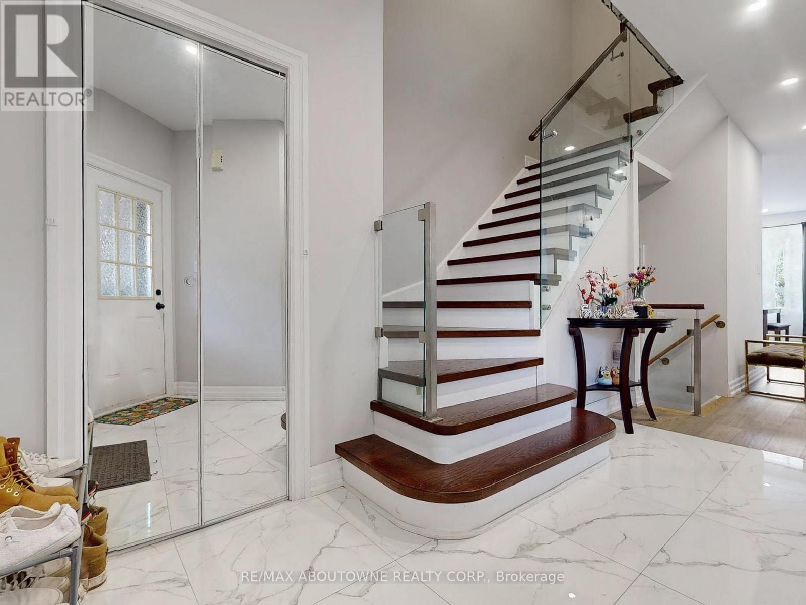 Photo 1 of 44 Craddock Street, Vaughan ON