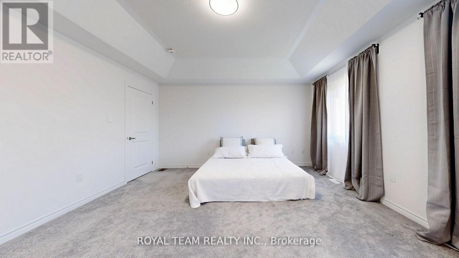 Photo 24 of 46 Ainslie Hill Crescent, Georgina ON
