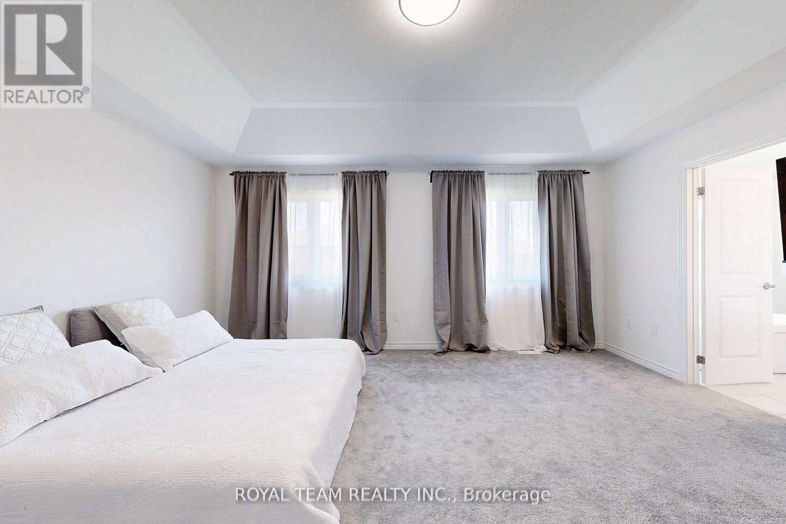 Photo 27 of 46 Ainslie Hill Crescent, Georgina ON