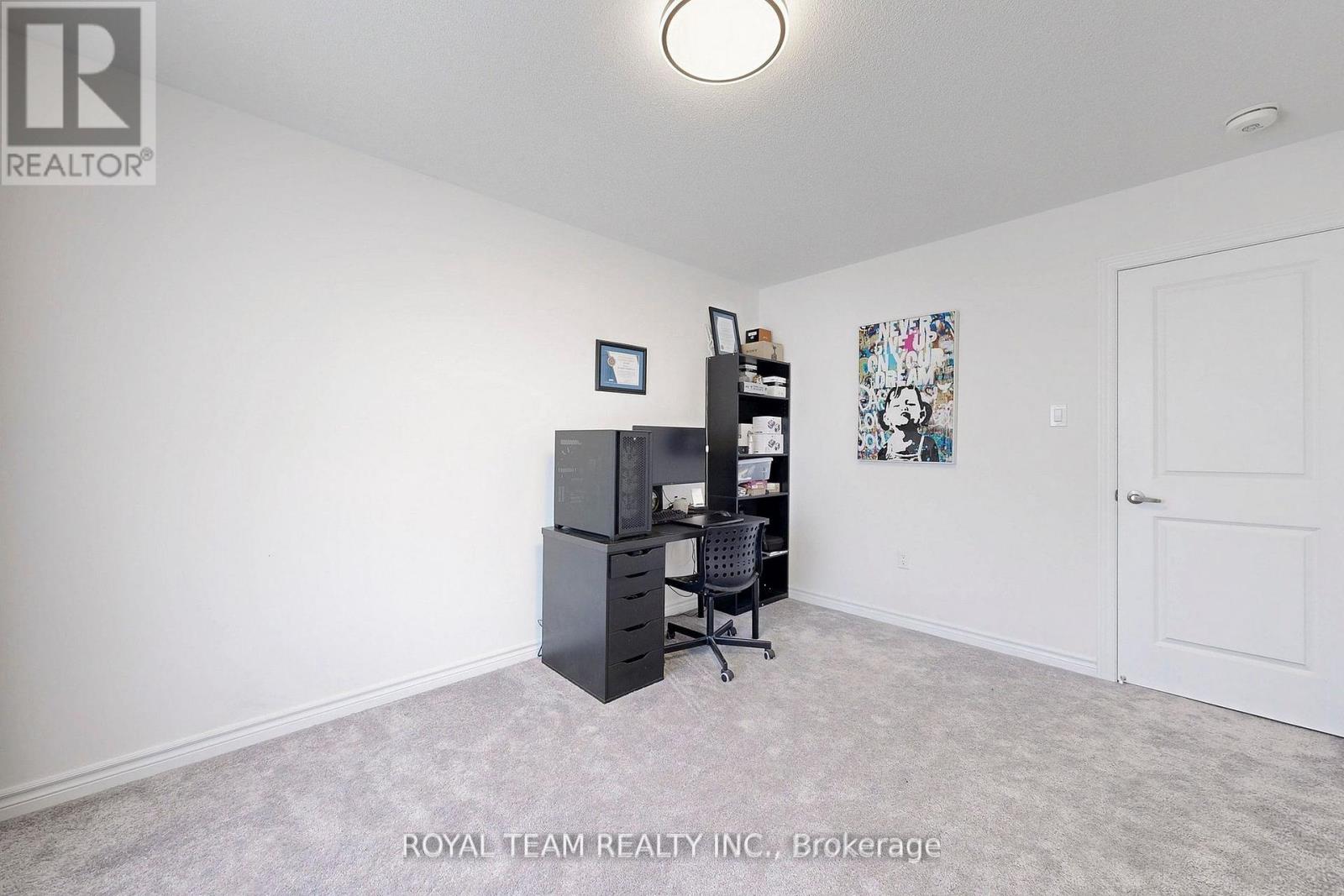 Photo 32 of 46 Ainslie Hill Crescent, Georgina ON