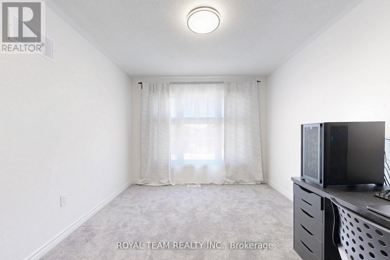 Photo 34 of 46 Ainslie Hill Crescent, Georgina ON