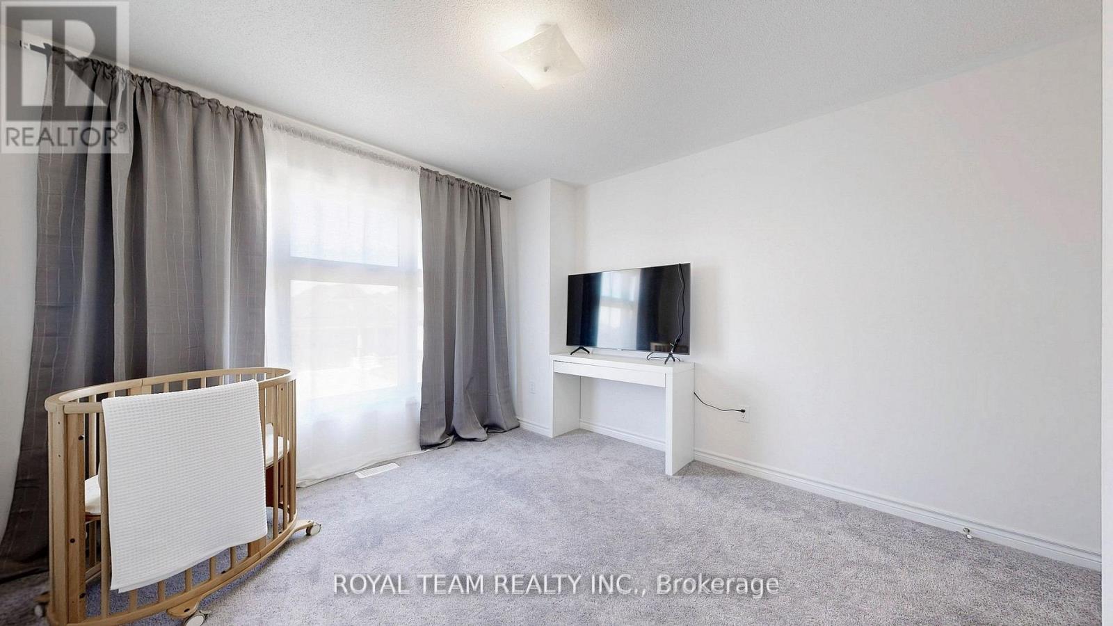 Photo 39 of 46 Ainslie Hill Crescent, Georgina ON
