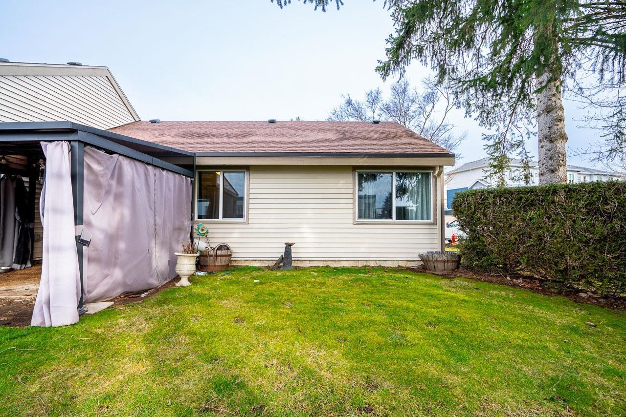 Photo 15 of 6043 W Greenside Drive, Surrey BC