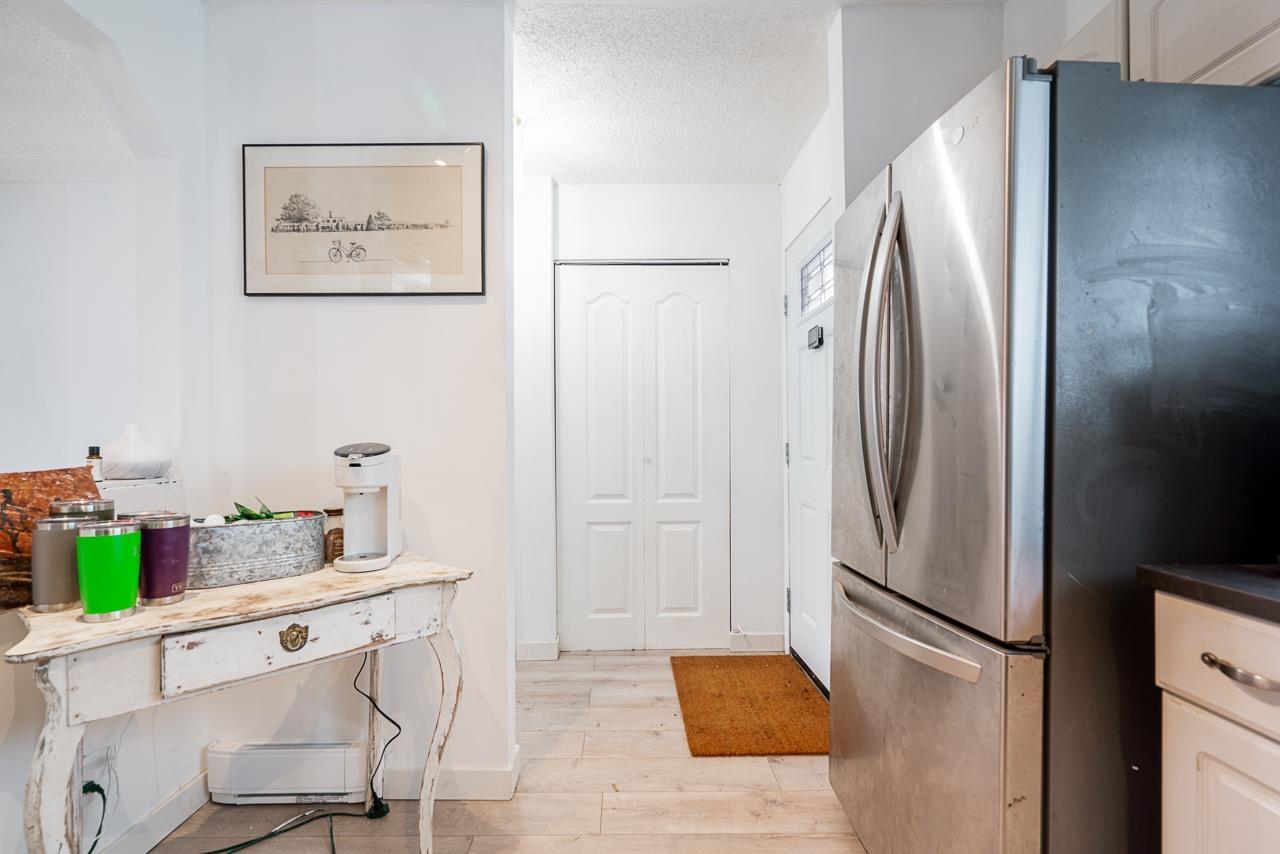 Photo 21 of 6043 W Greenside Drive, Surrey BC