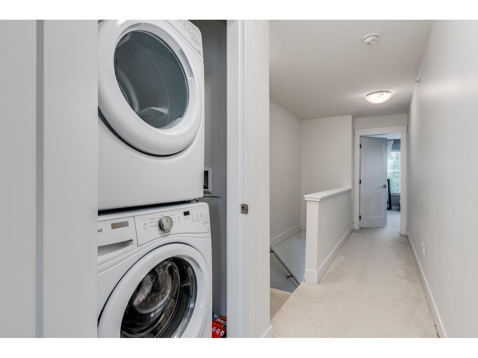 Photo 17 of 36 21150 76 A Avenue, Langley BC