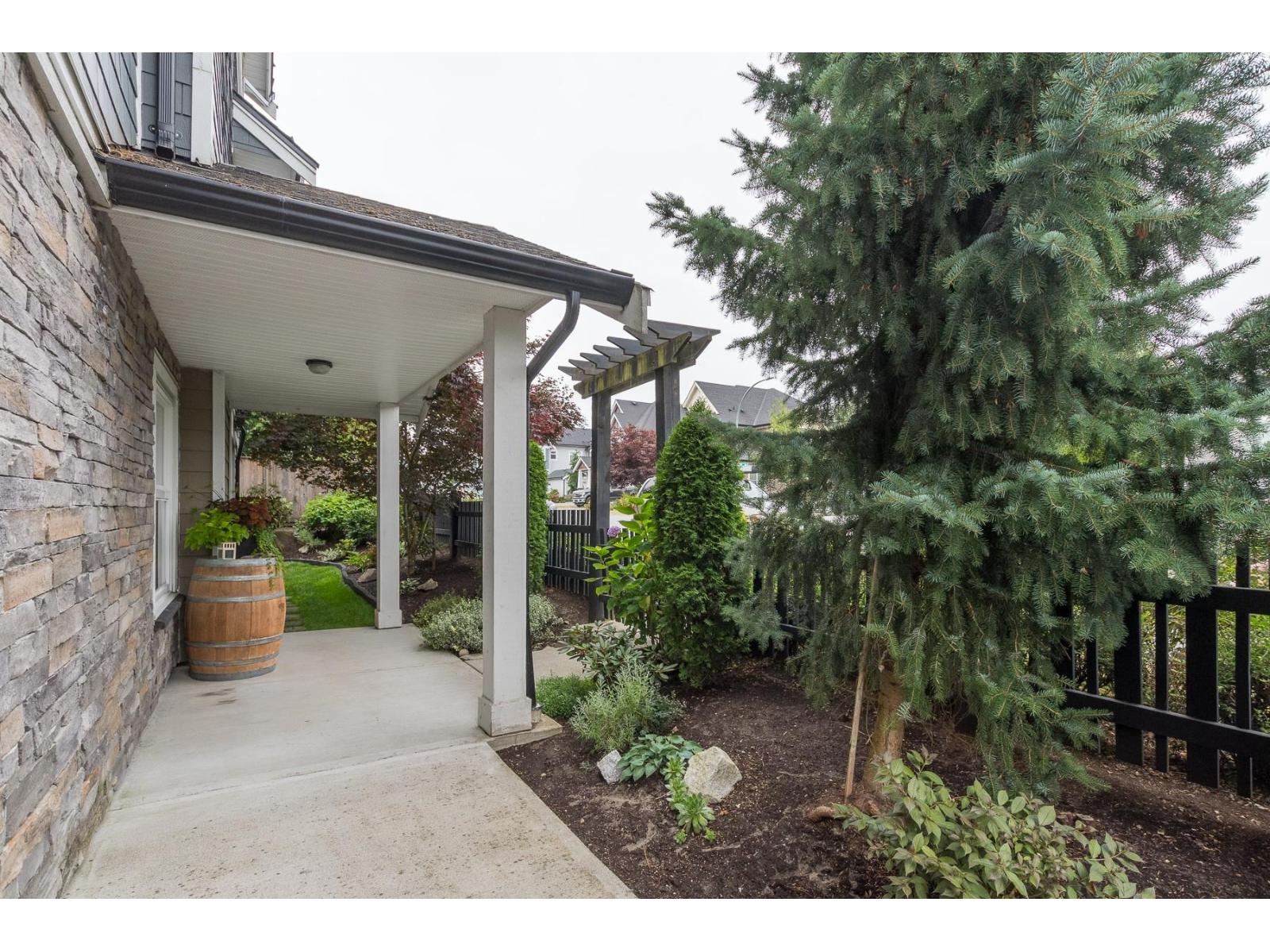 Photo 31 of 36 21150 76 A Avenue, Langley BC