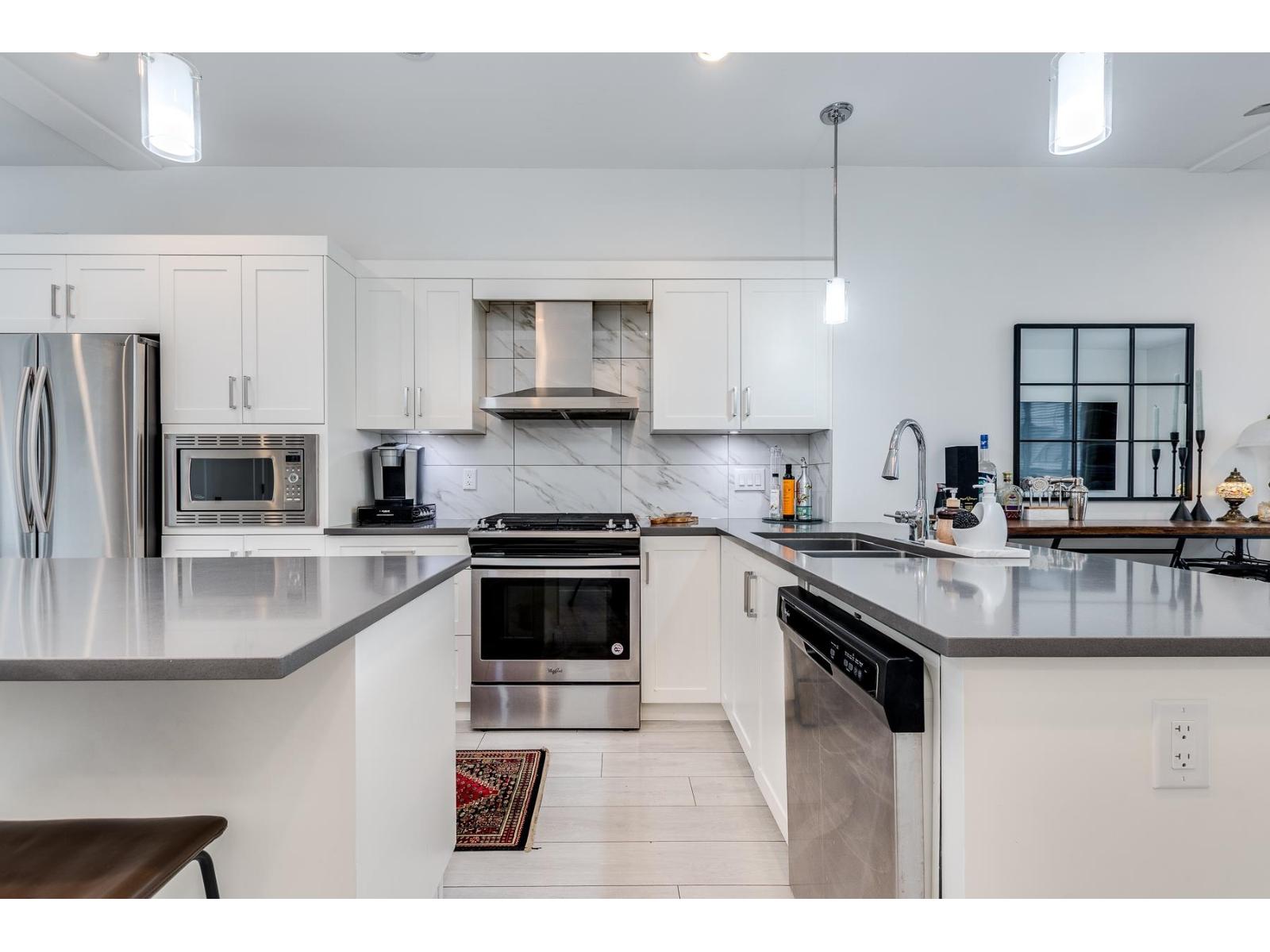 Photo 5 of 36 21150 76 A Avenue, Langley BC