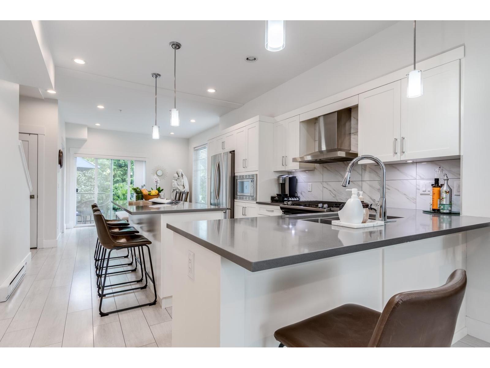 Photo 6 of 36 21150 76 A Avenue, Langley BC