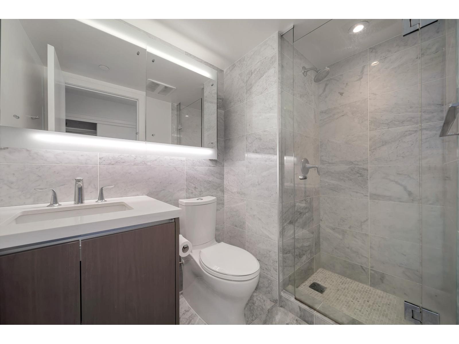 Photo 4 of 4508 13696 100 Avenue, Surrey BC