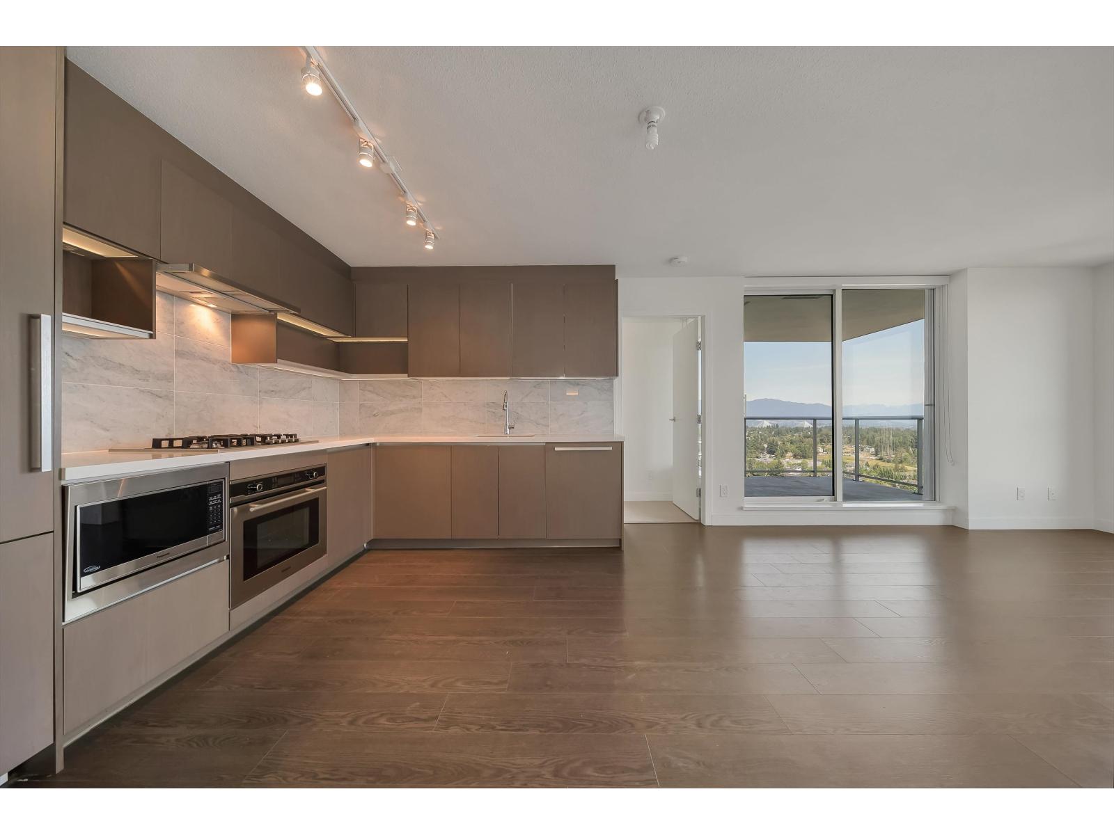 Photo 6 of 4508 13696 100 Avenue, Surrey BC