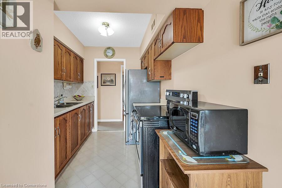 Photo 10 of 200 Limeridge Road W Unit 703, Hamilton ON