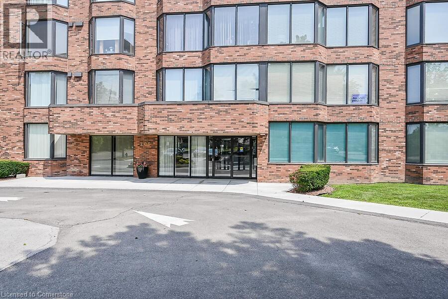 Photo 3 of 200 Limeridge Road W Unit 703, Hamilton ON